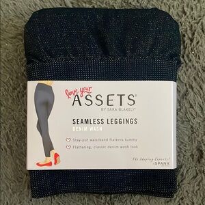 Love Your Assets SPANX Seamless Dark Blue Leggings, Size S, NWT